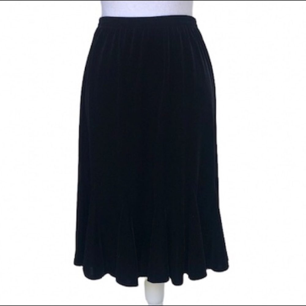 NWT velveteen faux velvet kick pleat pencil skirt M